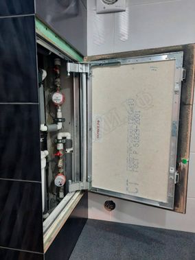 Люк под плитку Секрет 3.0 200*500 Люк под плитку Секрет 3.0 200*500