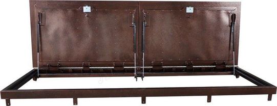 Напольный люк Дворник Уголок, алюминиевый рифленый лист, 2 створки 1000*2300 Напольный люк Дворник Уголок, алюминиевый рифленый лист, 2 створки 1000*2300